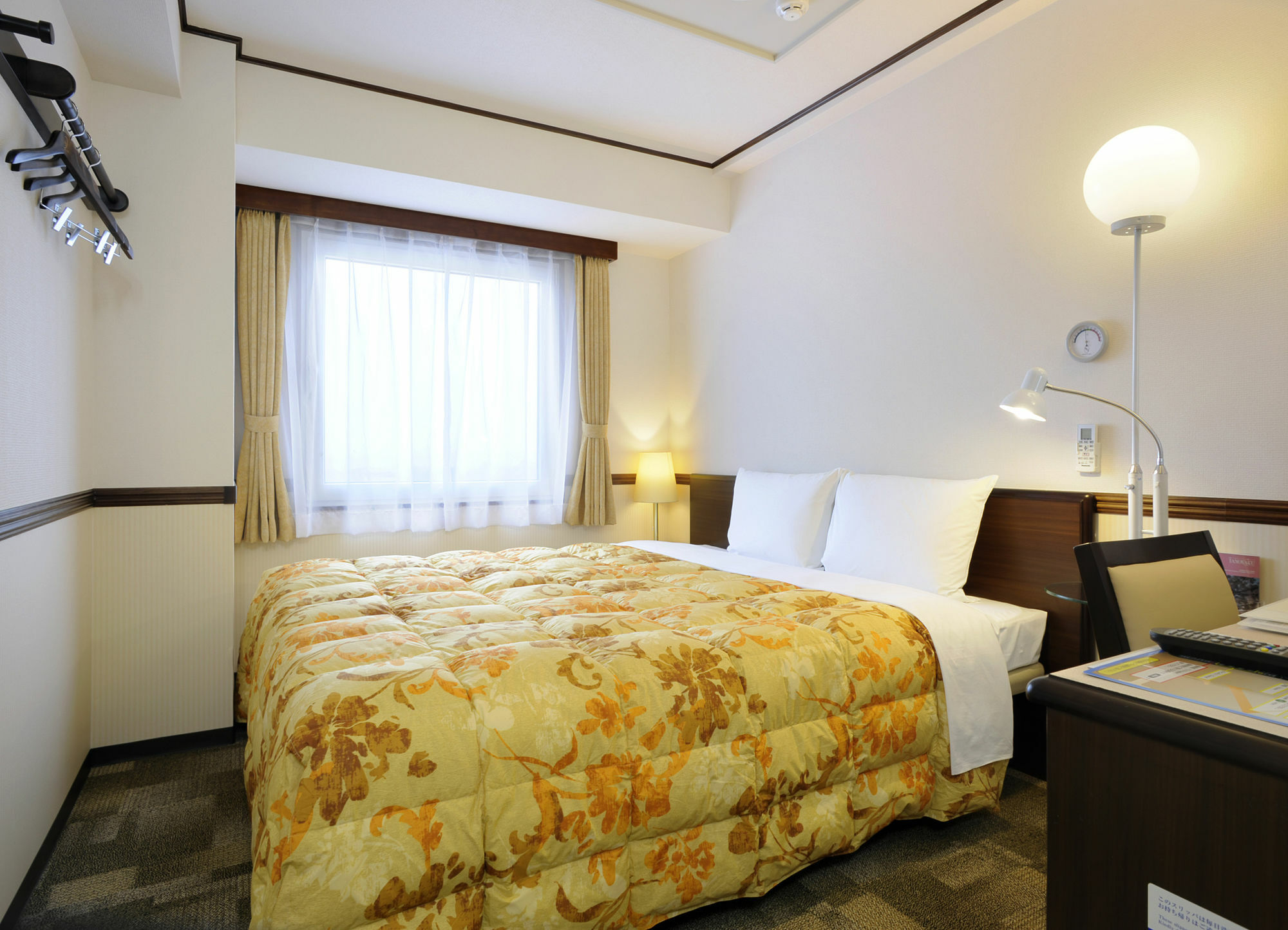 Toyoko Inn Osaka Shinsaibashi Nishi Zewnętrze zdjęcie